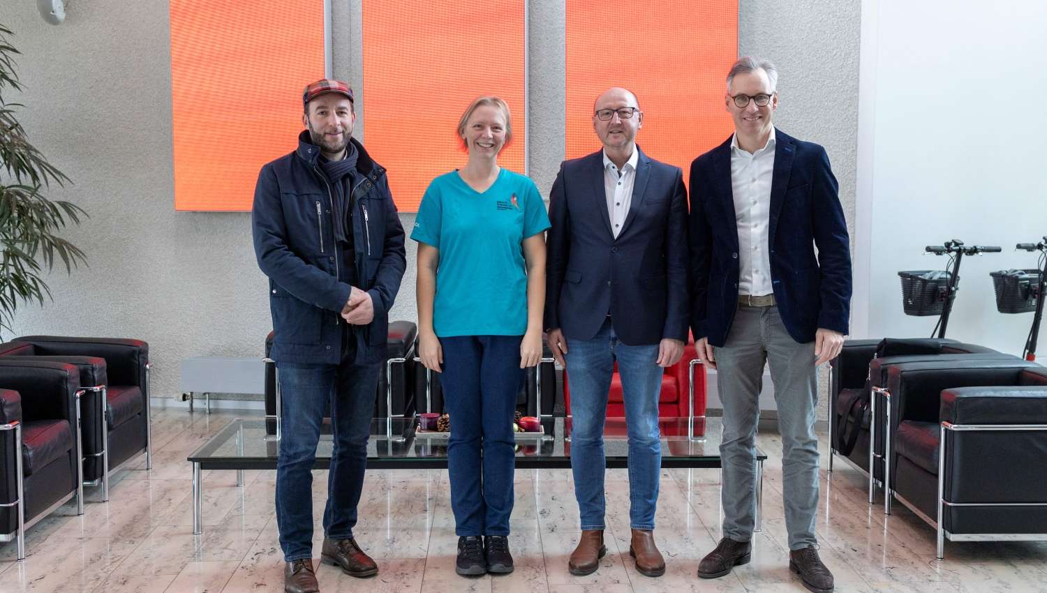 DEHN-Weihnachtsspende geht an Kinder und Jugendliche in der Oberpfalz