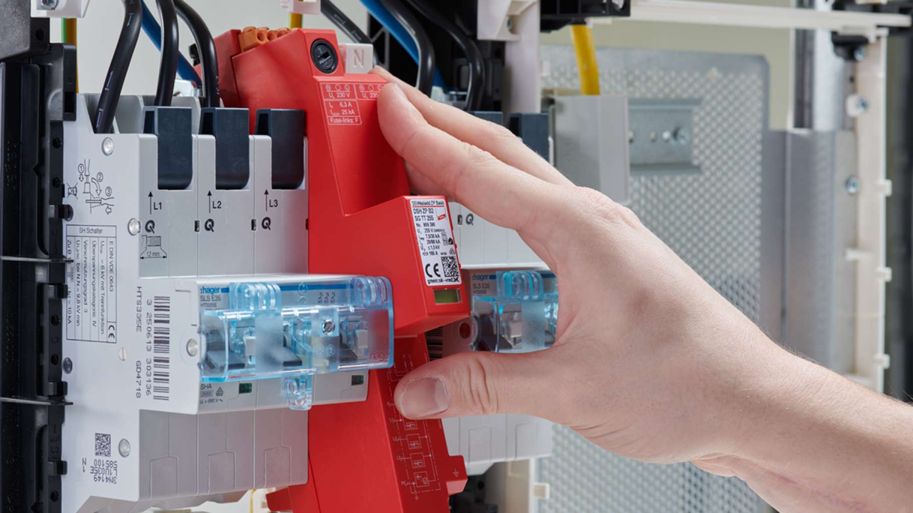 Überspannungsschutz für das Einfamilienhaus - DEHN