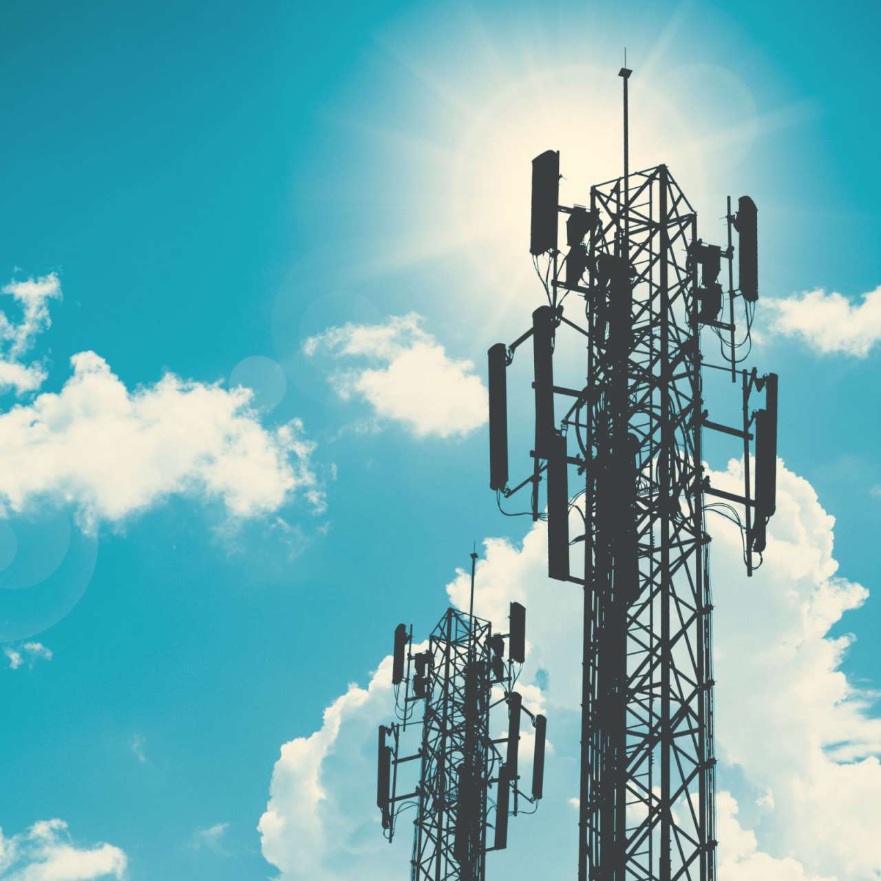 телефонная вышка. Signal tower. Signal tower oma. телефон и вышка. Signal tower.